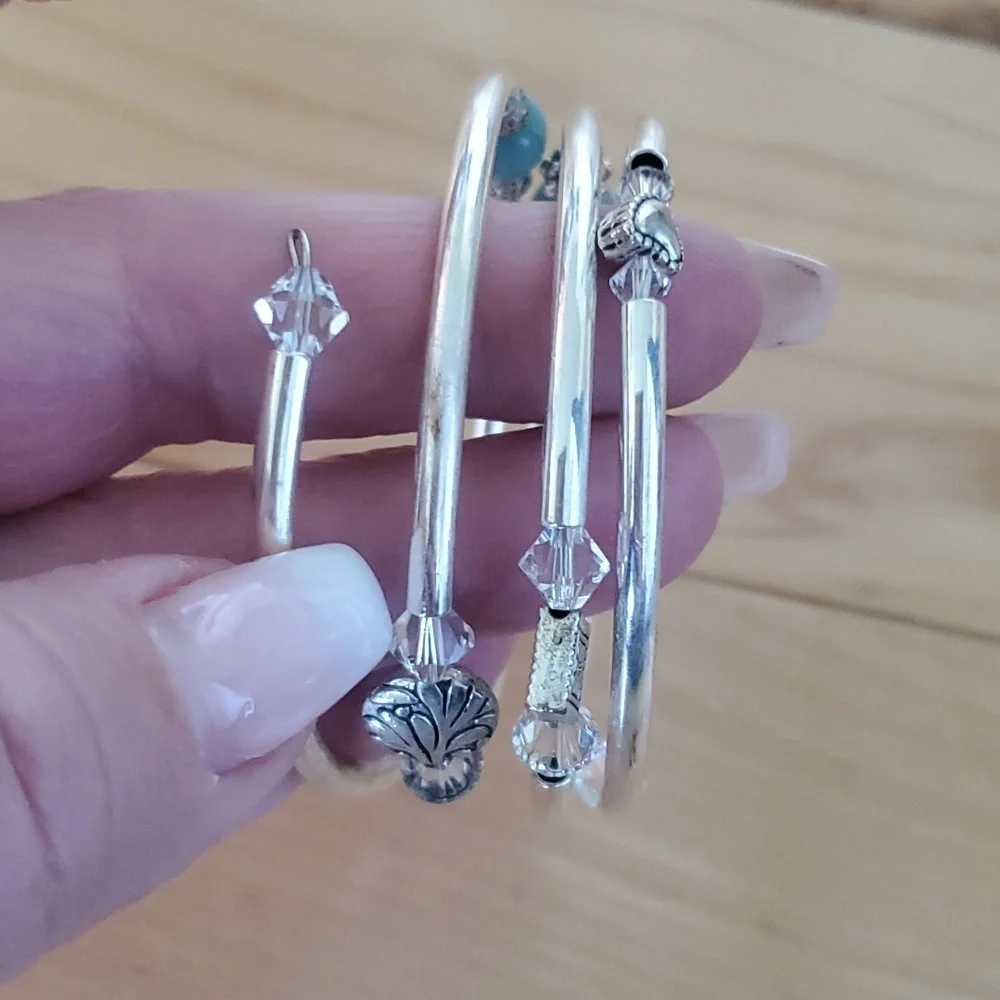 Turquoise Green Boho Beaded Statement 3 coil memory wire cuff bracelet - Picture 6 of 7